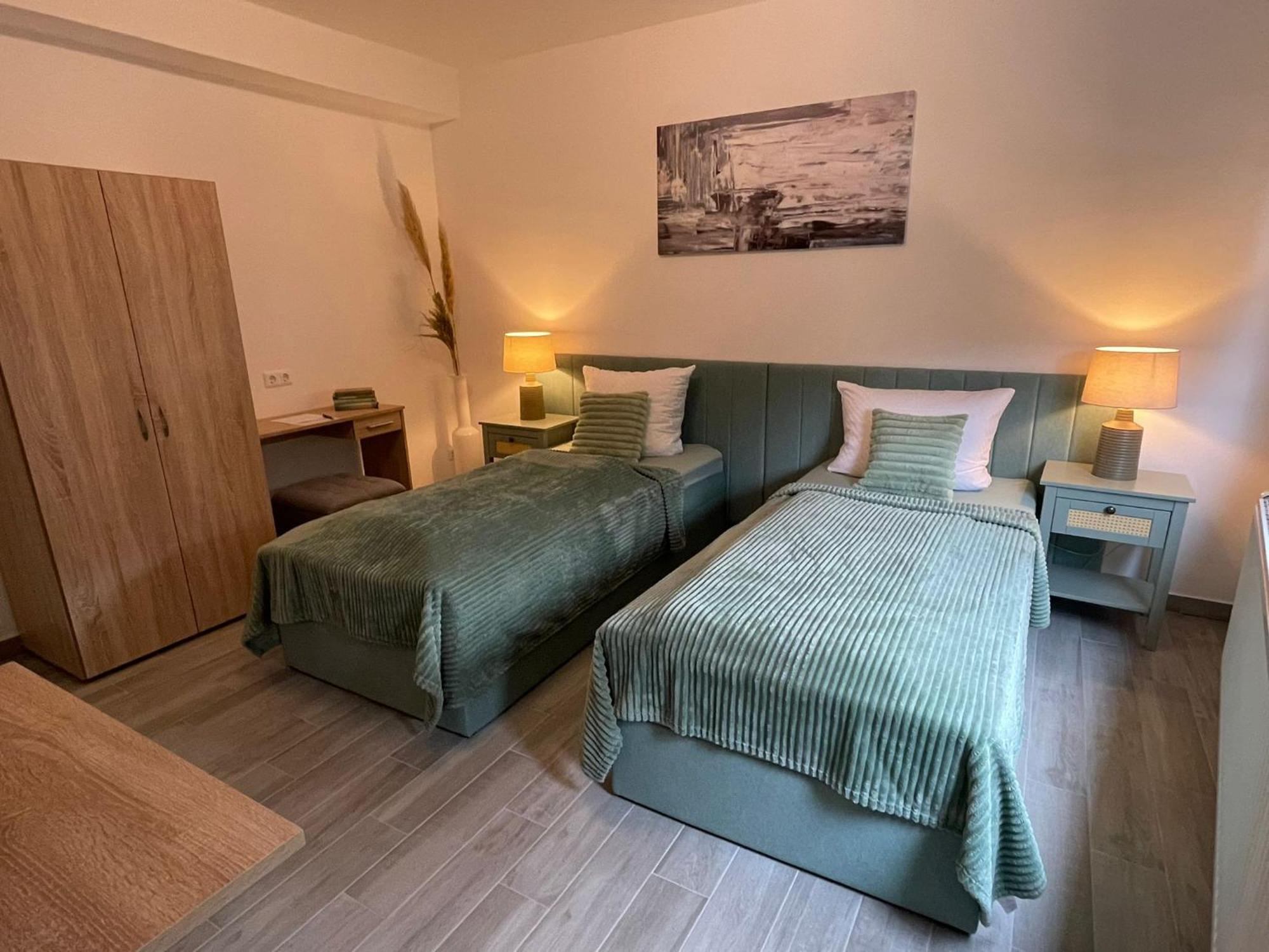 Double or Twin Room Private Bathroom